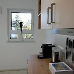 Design Nr 2 Mit Terrasse Und Parkplatz * Στράουμπινγκ
