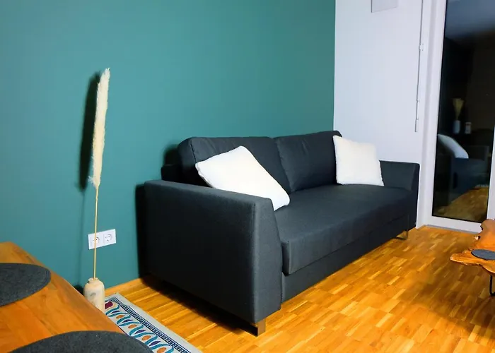 Design Nr 2 Mit Terrasse Und Parkplatz Lägenhet *